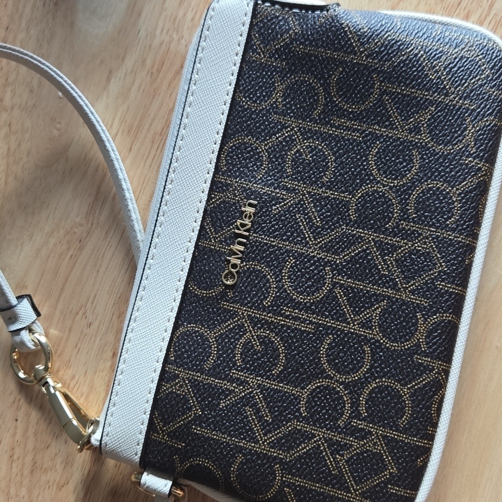 Calvin Klein Black and Gold Logo Crossbody